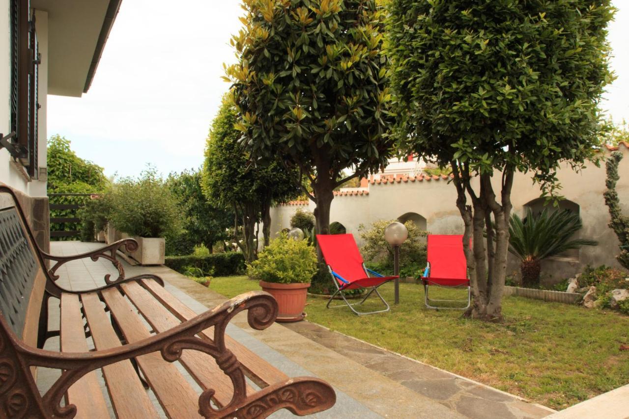 La Casa Di Iole Lägenhet Cogna Exteriör bild